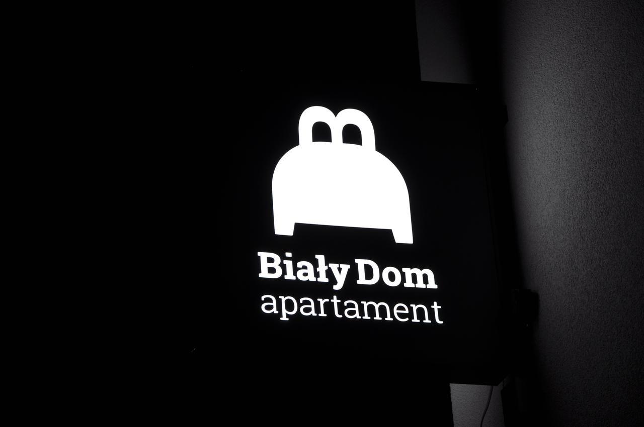 Bialy Dom - 2 Bedrooms Katowice Luaran gambar