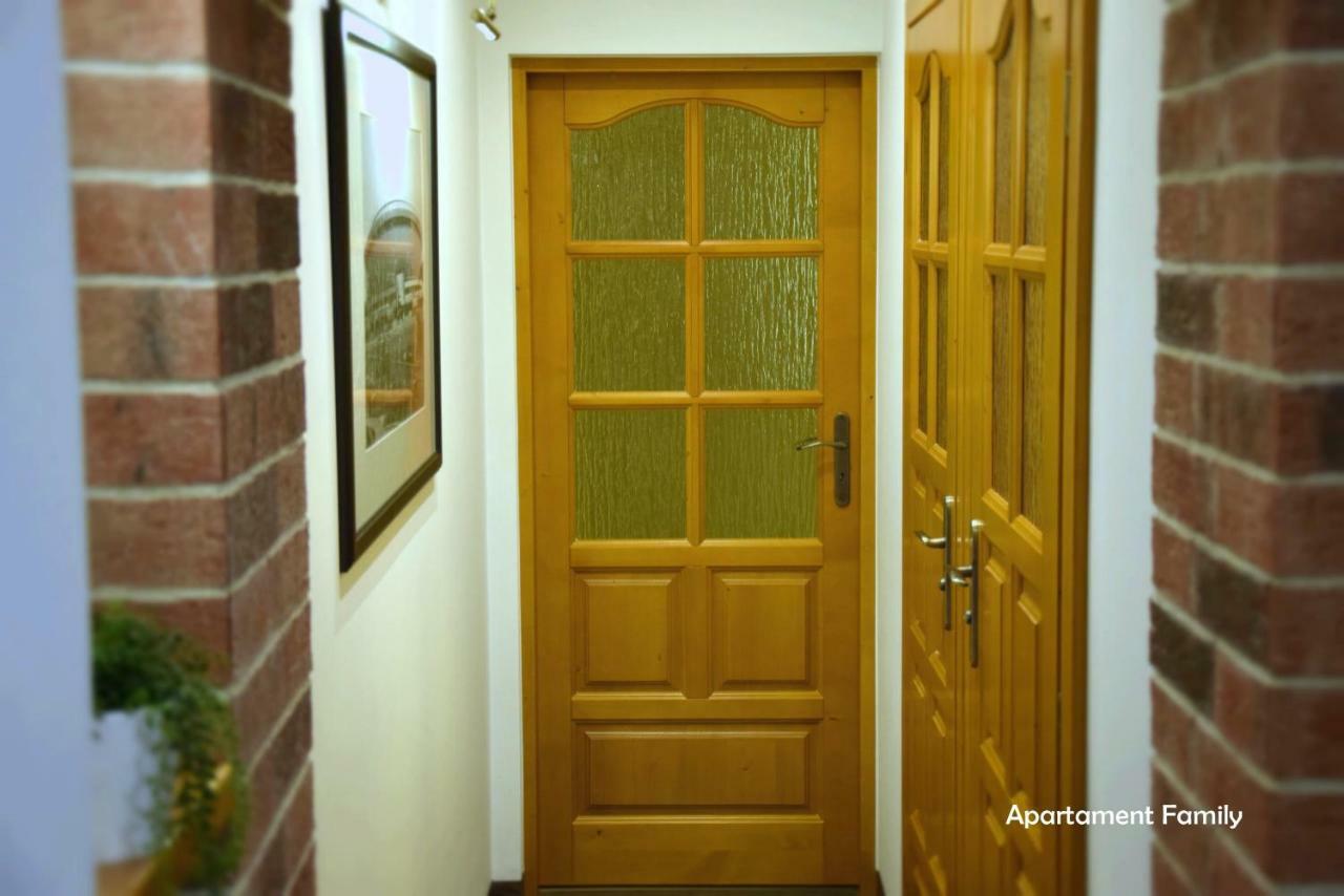 Bialy Dom - 2 Bedrooms Katowice Luaran gambar