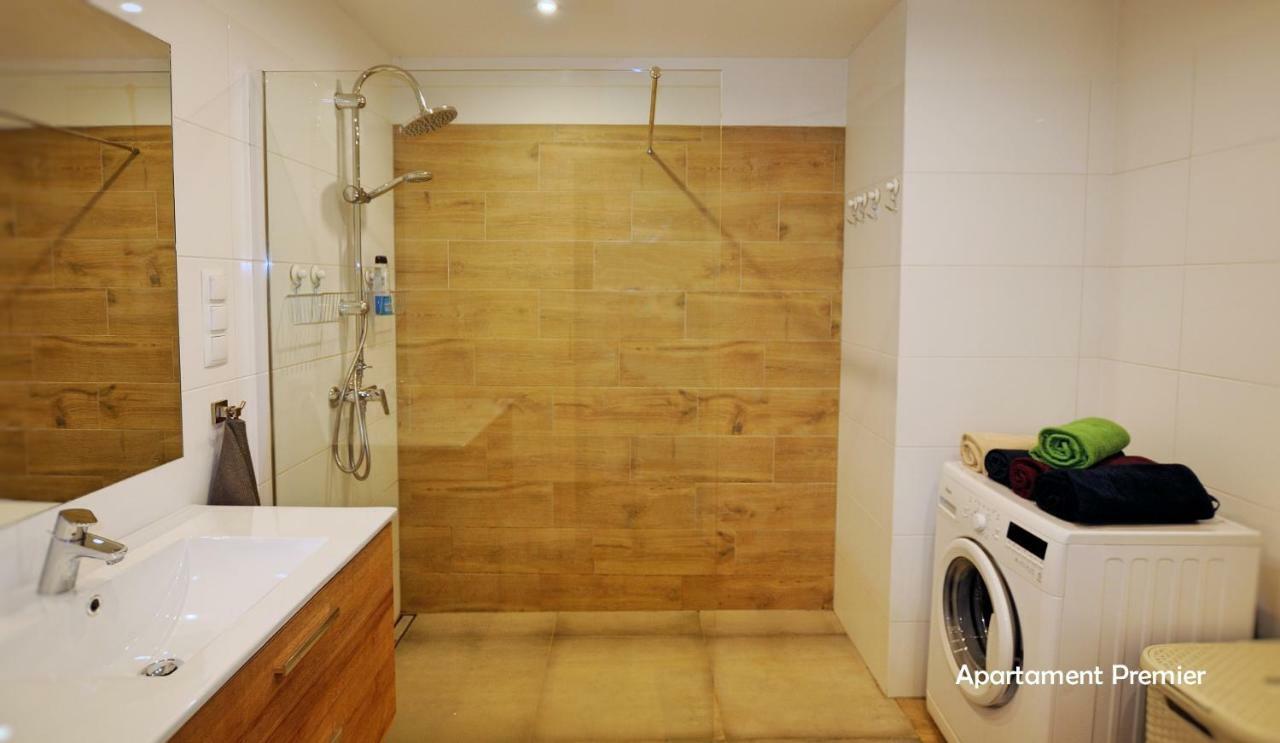 Bialy Dom - 2 Bedrooms Katowice Luaran gambar